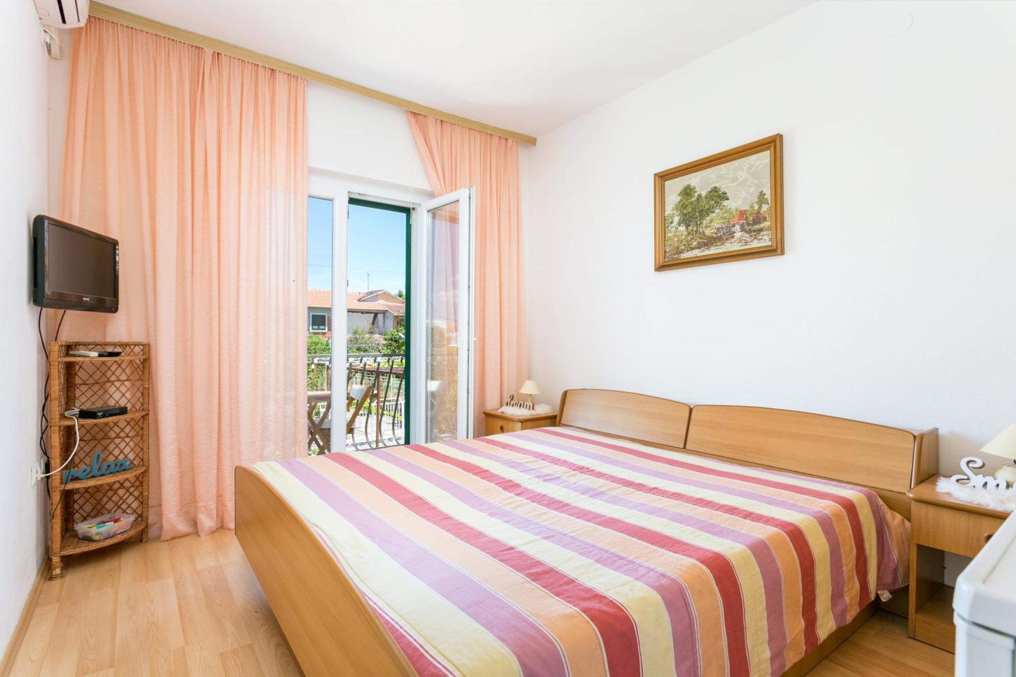 Double Room Supetar 5658D Buitenkant foto